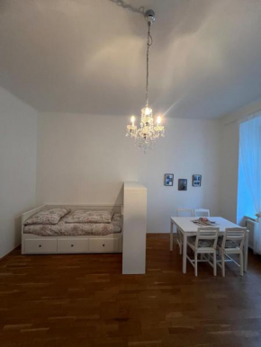 Cozy & Central Apartment Vienna